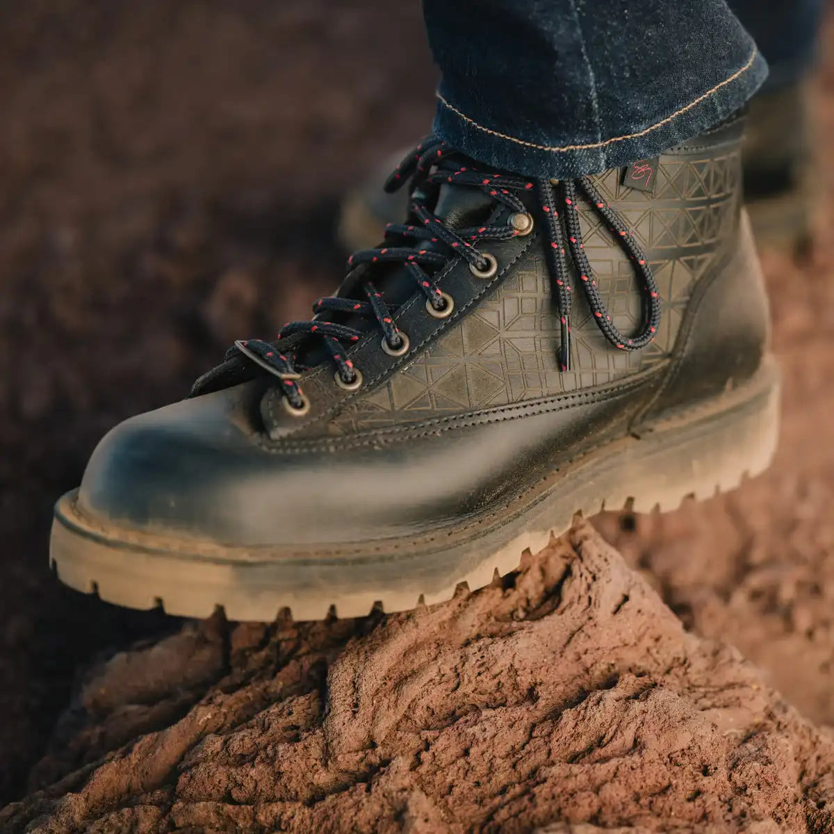 Men's Danner Light Sig Zane 'A'ali'i